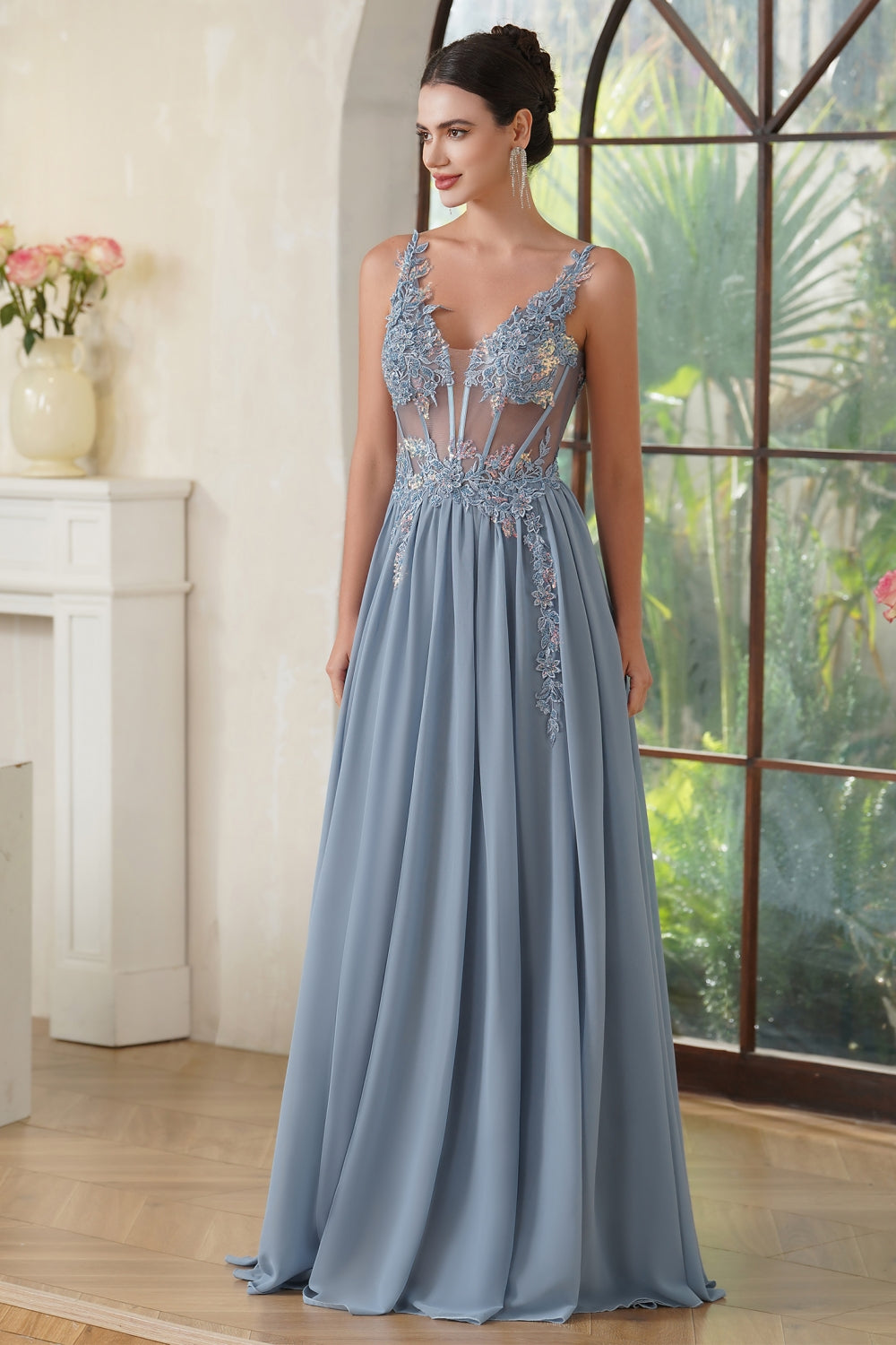 A-Line Spaghetti Sleeveless V-Neck Lace Applique Floor-Length Prom Dress