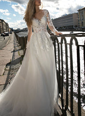 Elegant Long Sleeves A-Line Sweep Train Lace Tulle Wedding Dresses