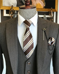 chic-tuxedo-for-suit-black-striped-peak-lapel-three-pieces-business-suits