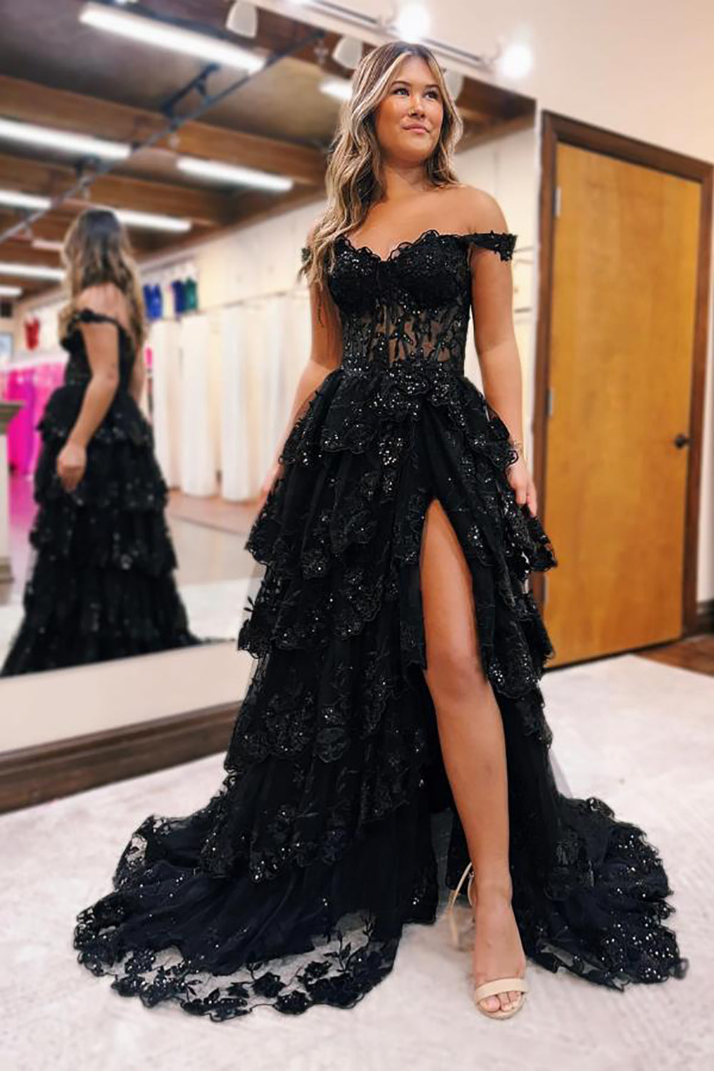 Black A-Line Sleeveless Off the Shoulder Tulle Lace Prom Dresses with Sweep Train