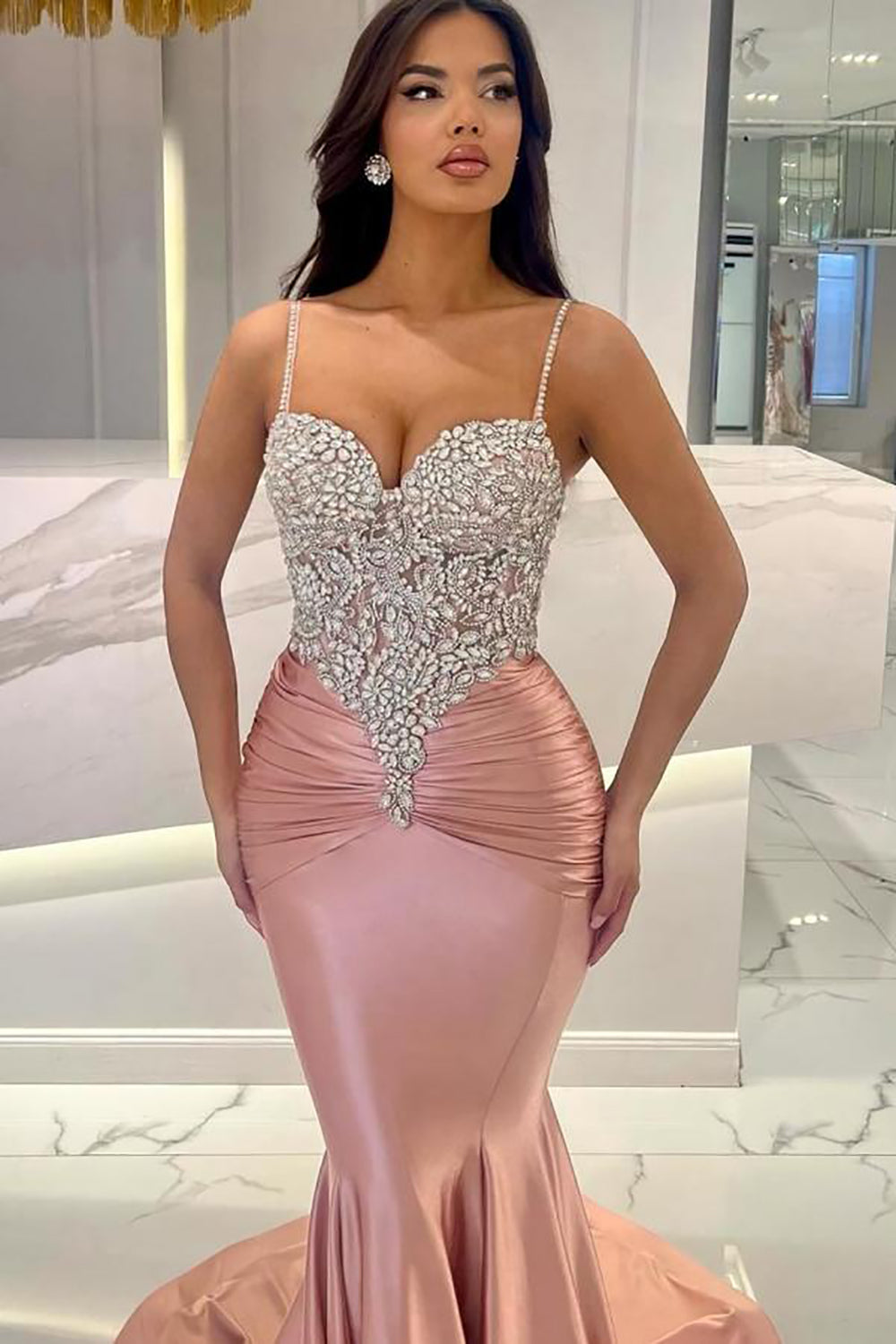 Sexy Mermaid Sleeveless Prom Dresses with Spaghetti Applique Court Train