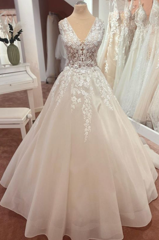 Appliques Lace Wedding Dress Sleeveless Tulle Online-27dress