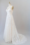 Chic Long A-line Sweetheart Spaghetti Strap Appliques Tulle Wedding Dress-27Dress