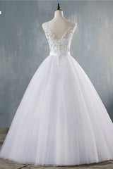 Chic Starps V-Neck Beadings Tulle Wedding Dress Sleeveless Appliques Bridal Gowns with Rhinestones-27dress