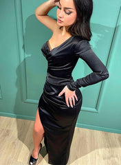 Elegant Black Satin Prom Dress with One-Shoulder Long Sleeves and Slit-27dress