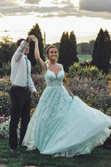 Elegant Cold Sleeve Mint Green Lace Prom Dress