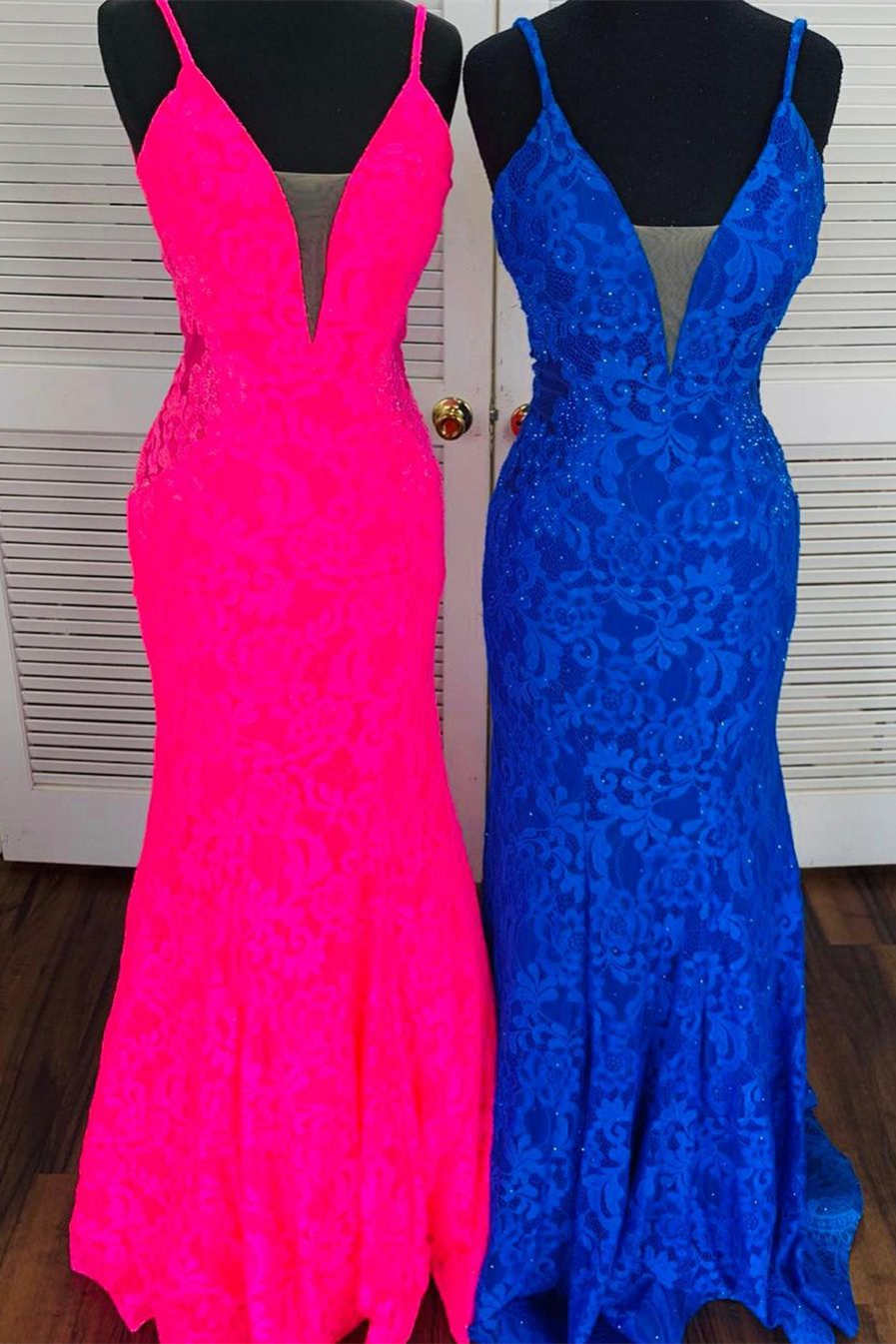 Elegant Mermaid Straps Lace Long Prom Dress