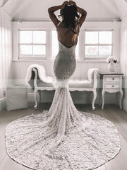 Elegant Trumpet/Mermaid V-neck Lace Sweep Train Wedding Dress