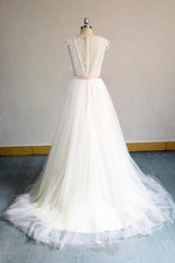 Gorgeous V-neck Sleeveless A-line Wedding Dresses Champgne Tulle Bridal Gowns With Appliques On Sale-27dress