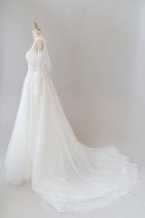 Long A-line Appliques Lace Tulle Wedding Dress with Sleeves-27Dress