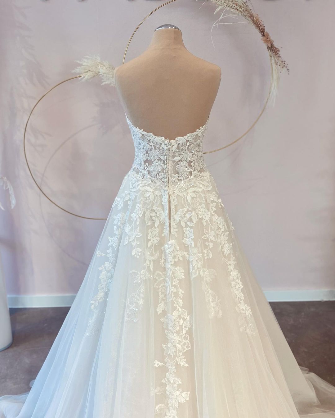 Long A-line Sweetheart Tulle Wedding Dress with Lace-27Dress