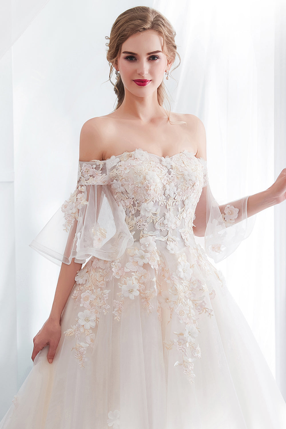 Off-the-shoulder Appliques Ball Gown Wedding Dress Online-27dress