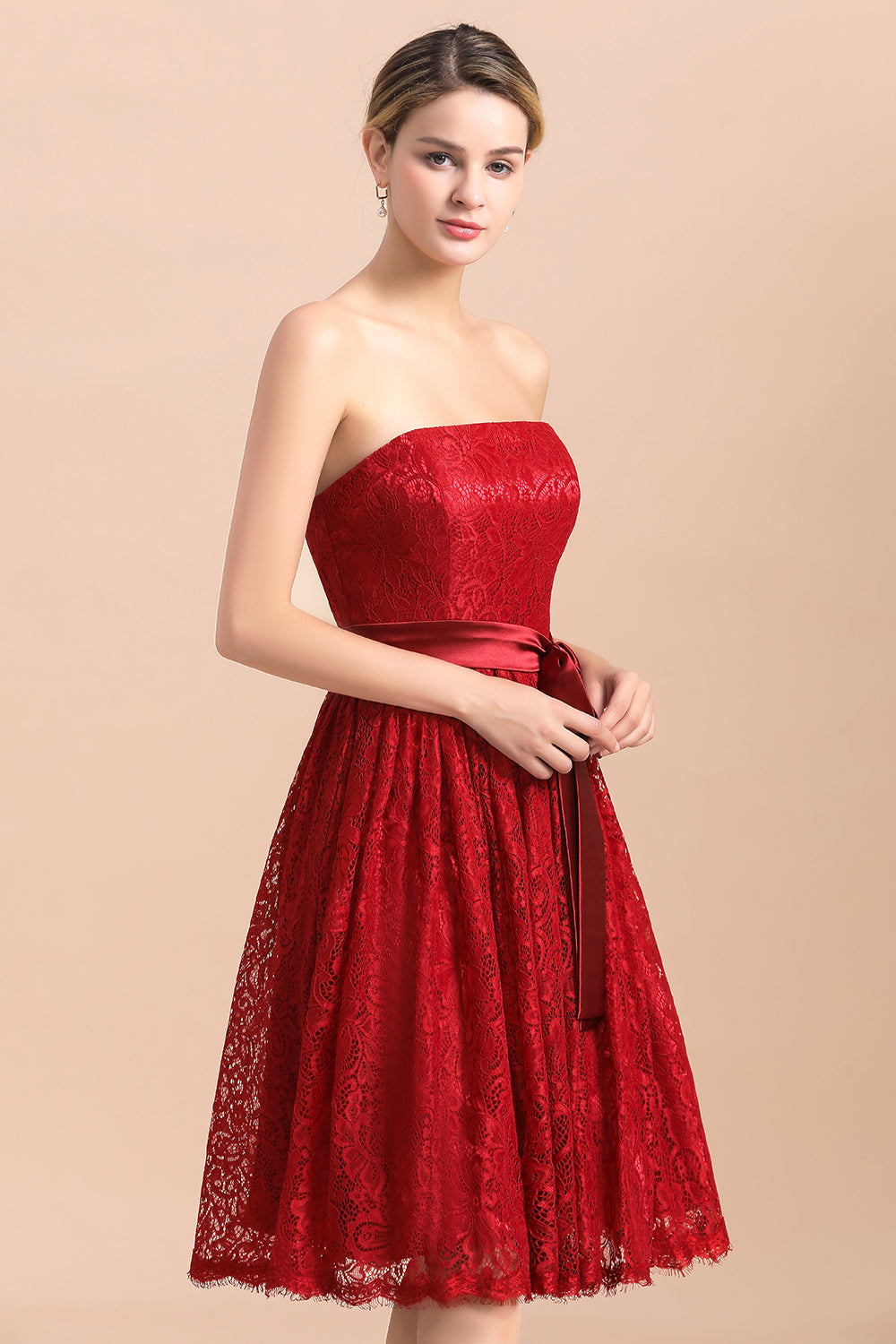 Pretty Strapless Red Lace Bridesmaid Dresses Sleeveless Short Wedding Party Dress with Sash-27dress