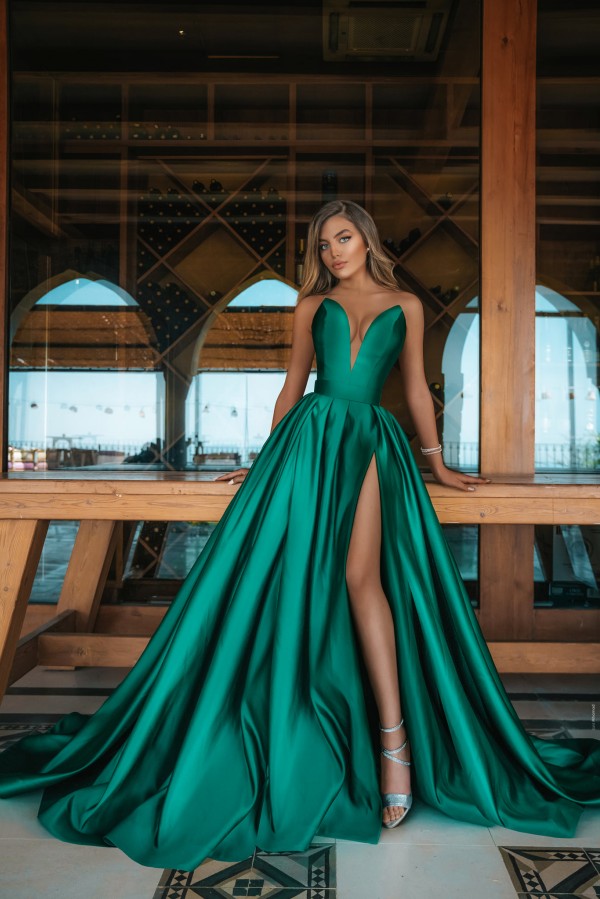 Sexy Green Long A-line V-neck Satin Prom Dress with Slit-27Dress