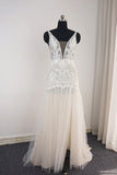 Sexy Straps Deep-V-Neck Tulle Appliques Wedding Dress Sleeveless Ruffles Lace Bridal Gowns Online-27dress