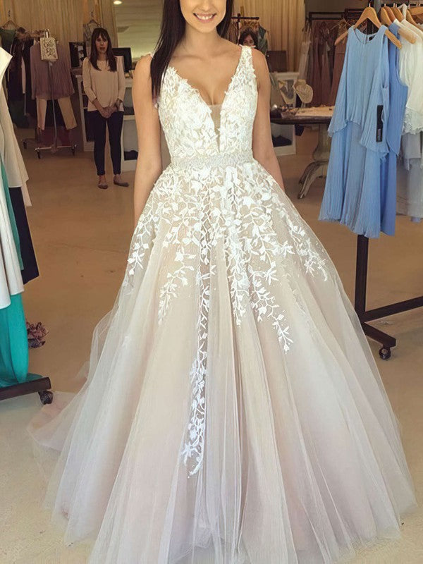 V-neck Tulle Beading Ball Gown/Princess Floor-length Prom Dresses