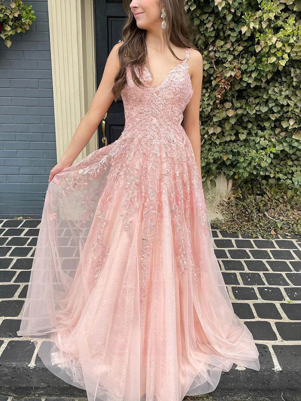 V-neck Tulle Lace Appliques Lace Prom Dress: Ball Gown/Princess Sweep Train