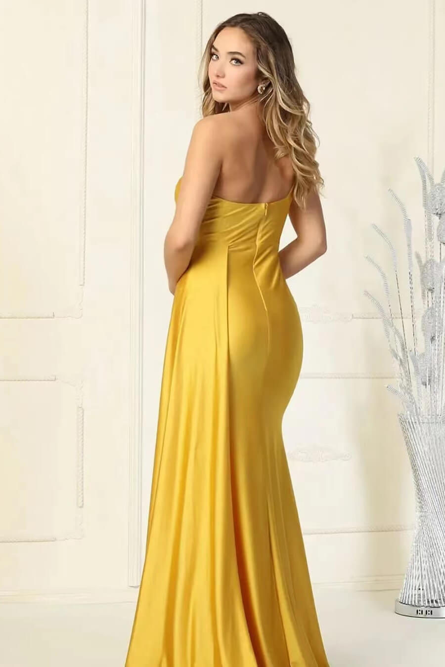 Online Elegant Mermaid Long Evening Dress with Ruffles Sweetheart One Shoulder